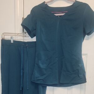 Purple Label Healing Hands Caribbean Blue Scrub Set